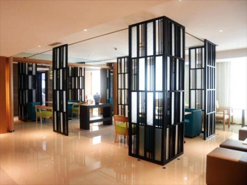 Jinjiang Inn Select Tianshui Railway Station Jindu Plaza Exterior foto